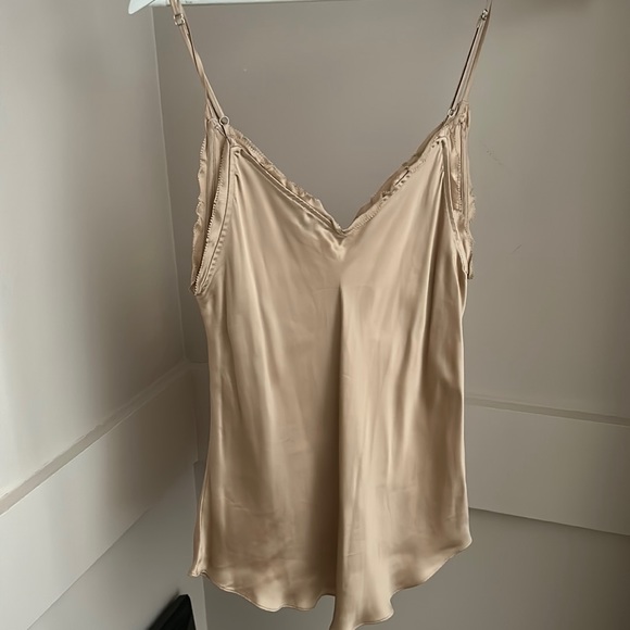Wilfred Silk Cami NWOT Aritzia - Picture 2 of 5